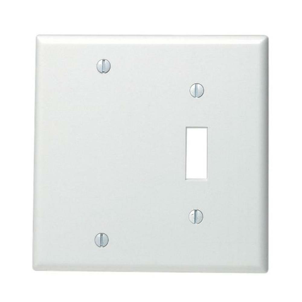 2-Gang Wall Plate In White Indoor Lighting Parts & Accessories White